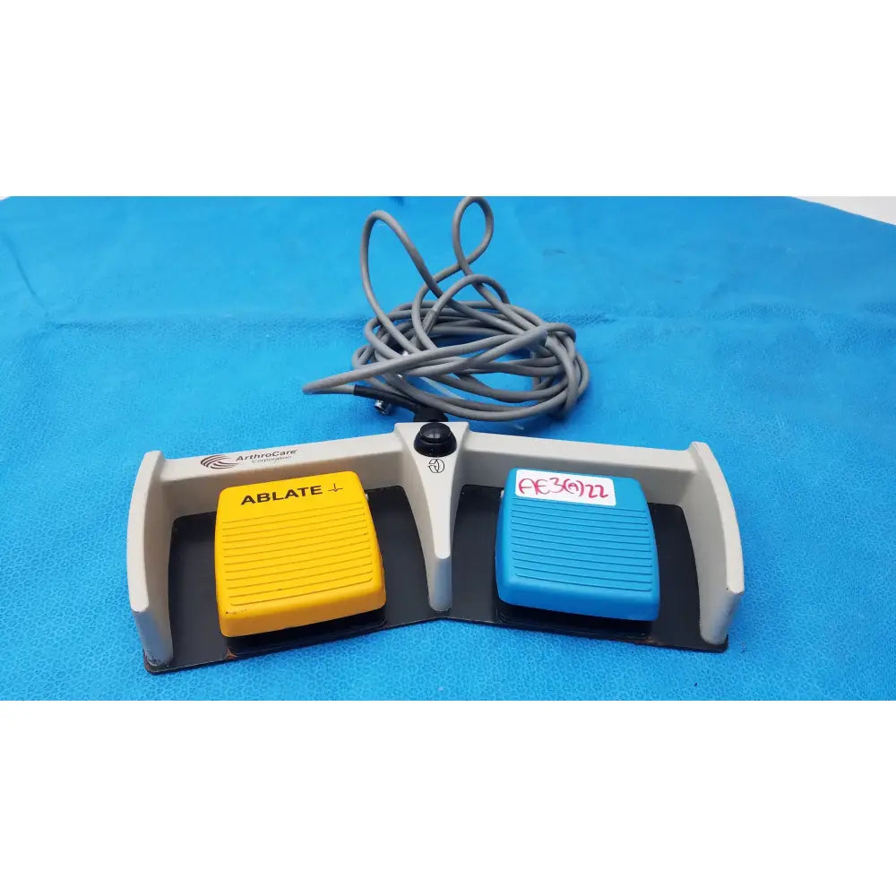 ArthroCare 10863 Dual Footswitch Pedal Dual Footswitch Pedal, as-is (for parts) product photo 2