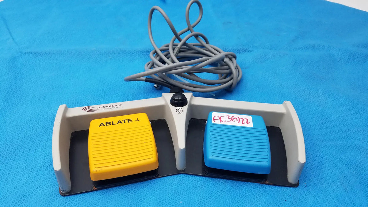 ArthroCare 10863 Dual Footswitch Pedal Dual Footswitch Pedal, as-is (for parts) product photo 2