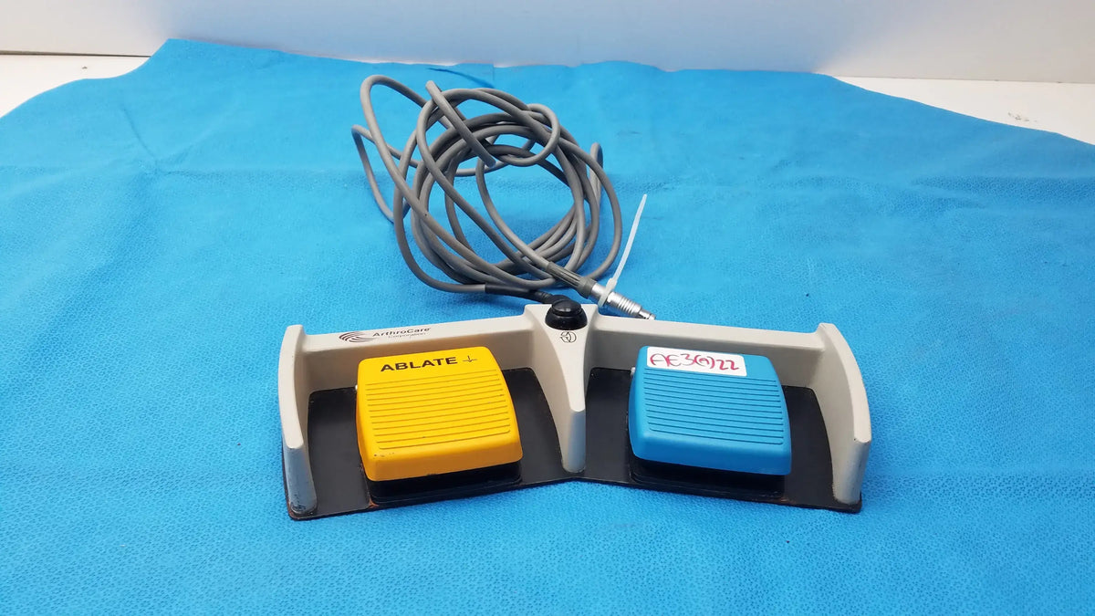ArthroCare 10863 Dual Footswitch Pedal Dual Footswitch Pedal, as-is (for parts) product photo 1