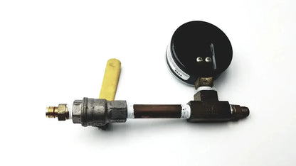 Ashcroft Dual-Scale Gauge 0 to 200 psi and 0 to 1400 kPa 1008 With Jomar Value Pressure Gauge, second-hand product photo 4