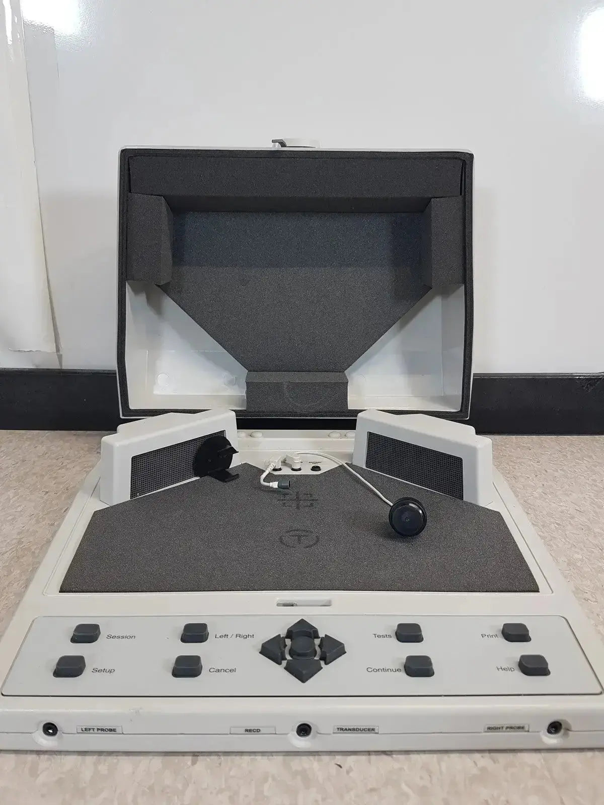 Audioscan Verifit VF-1 Real-Ear Hearing Aid Analyzer Part No 2325 Audiology Equipment Part, as-is (for parts) product photo 8
