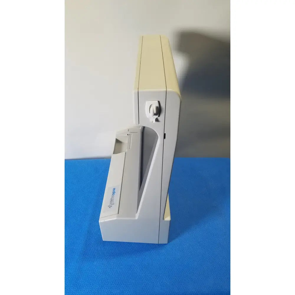 Beige plastic apple macintosh se30 computer with angled design and macintosh logo for audioscan verifit vf1 hearing analyzer