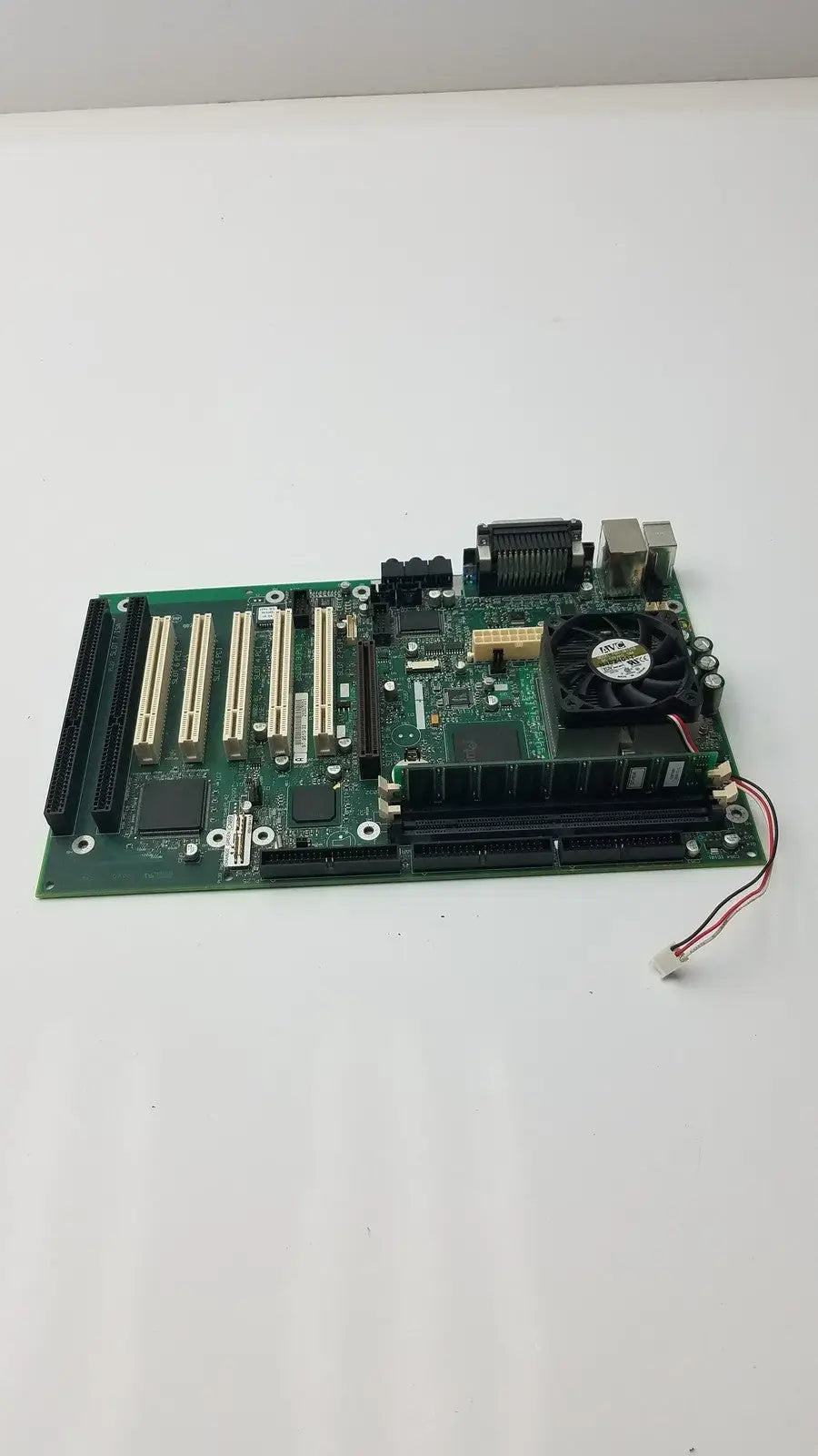 Axiomtek SBC 1000 With Intel 815 Chipset & MT16LSDT3264AG-12EE1 Single Board Computer, second-hand product photo 2