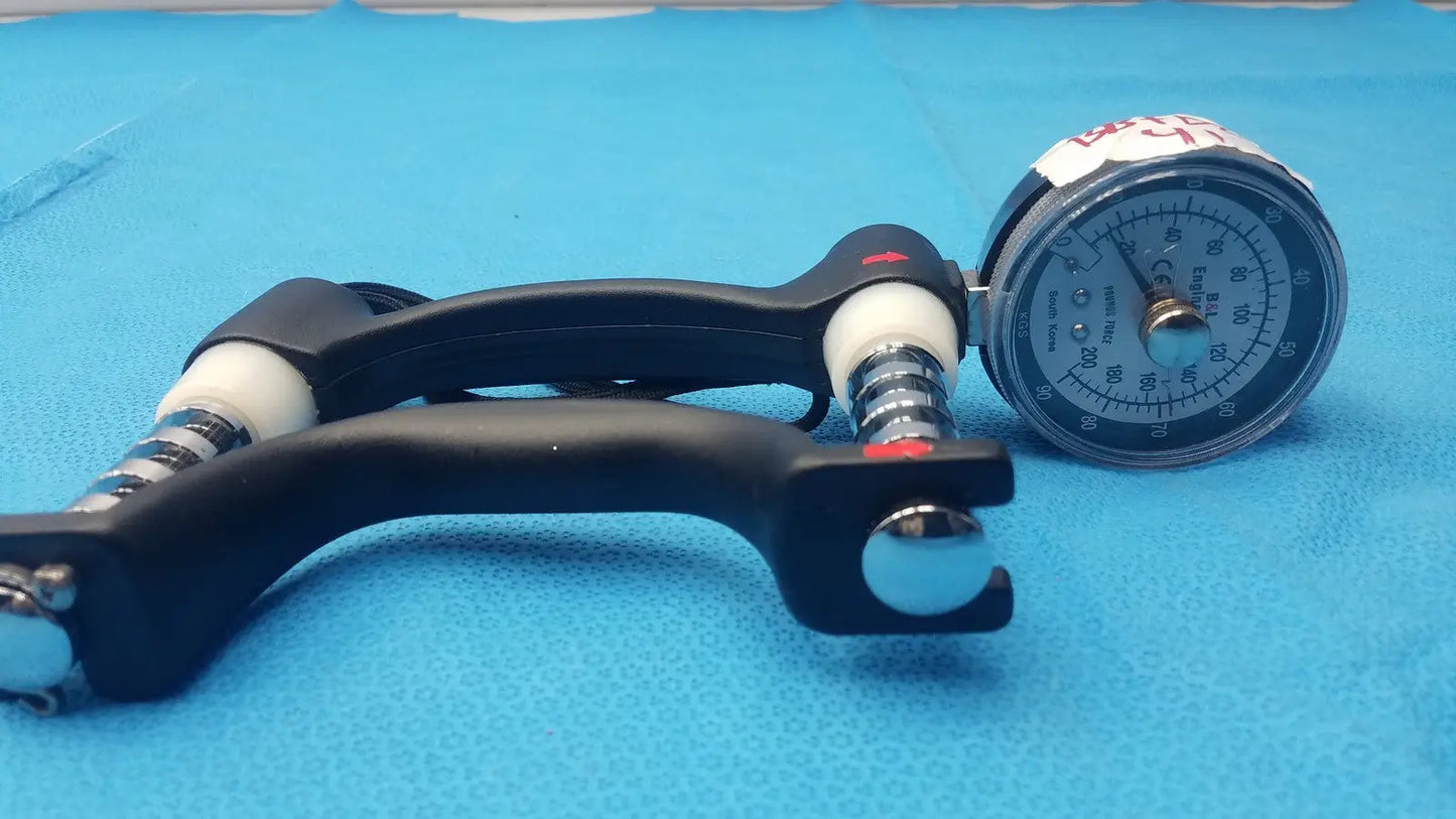 Reuse Medical B&L Engineering Hand Dynamometer 200 lb/90 kgs Grip Strength Other Medical & Lab Equipment, second-hand product photo 1
