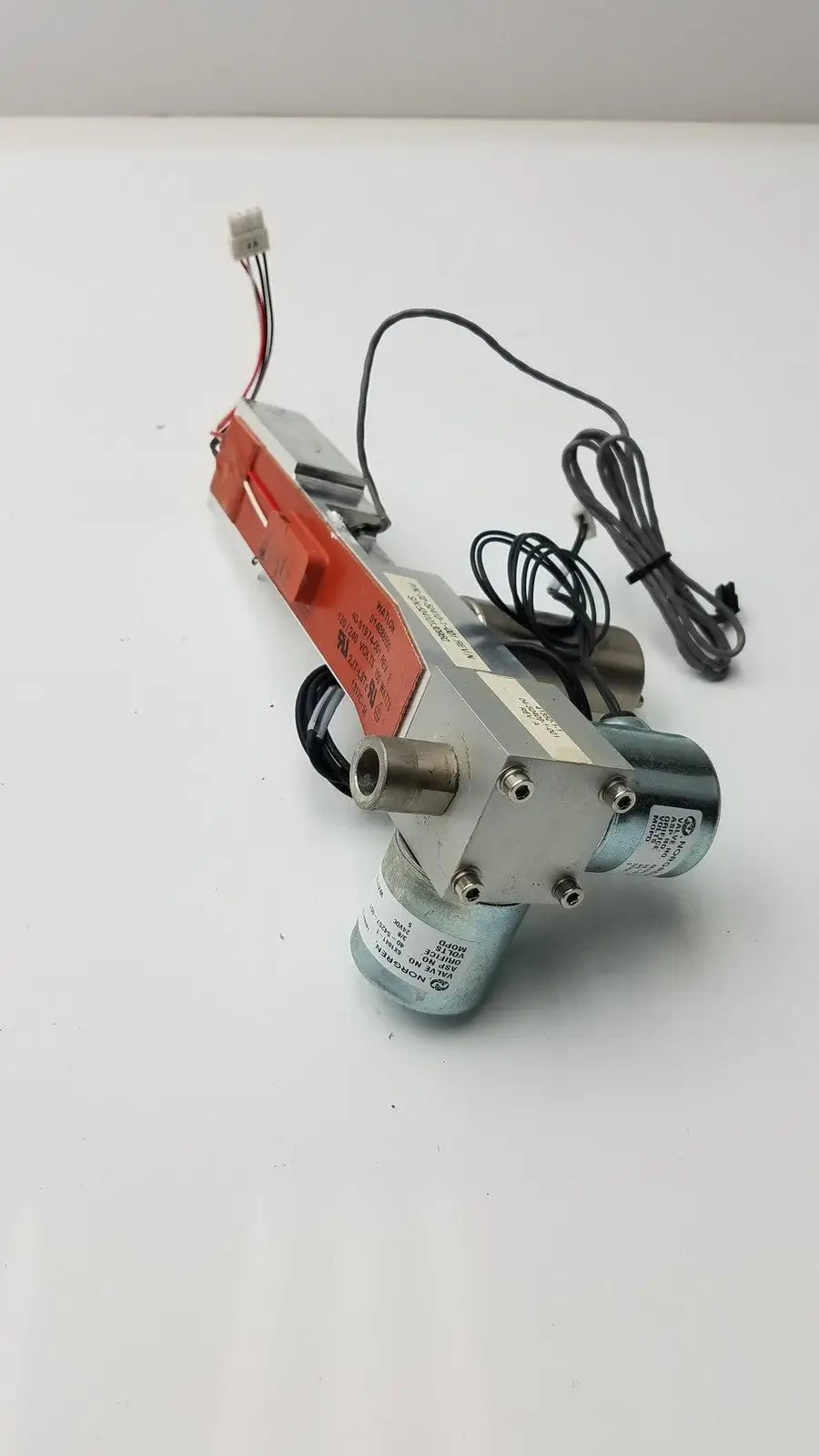 Baratron Pressure Transducer MKS 722A-25512 With Norgren Valve 6X1041-2 Pressure Transducer, second-hand product photo 2