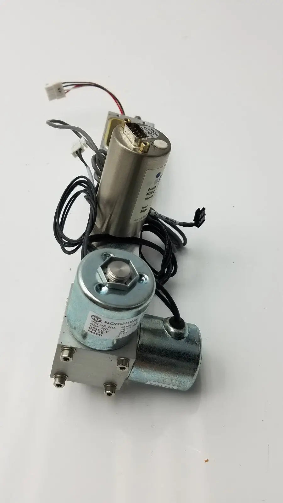 Baratron Pressure Transducer MKS 722A-25512 With Norgren Valve 6X1041-2 Pressure Transducer, second-hand product photo 8