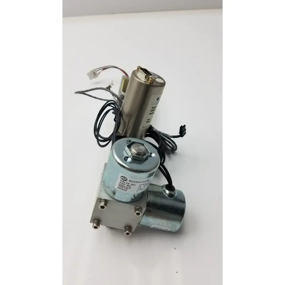 Baratron Pressure Transducer MKS 722A-25512 With Norgren Valve 6X1041-2 Pressure Transducer, second-hand product photo 3