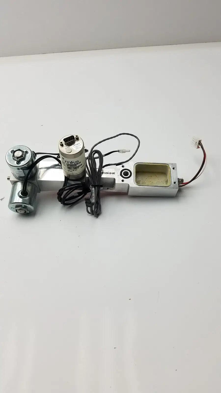Baratron Pressure Transducer MKS 722A-25512 With Norgren Valve 6X1041-2 Pressure Transducer, second-hand product photo 7