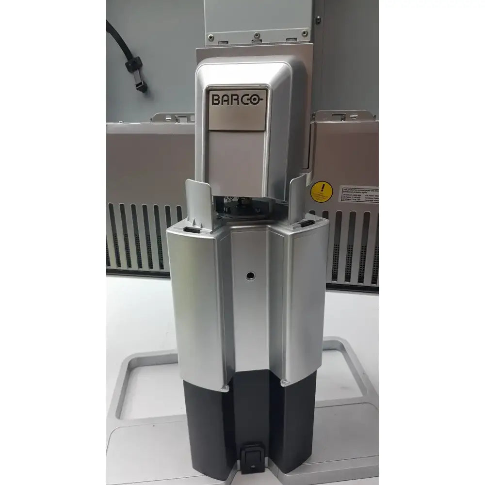 Barco MDCC-6230 6MP 30" Color LED General Radiology Display Diagnostic Imaging Display, as-is (for parts) product photo 14