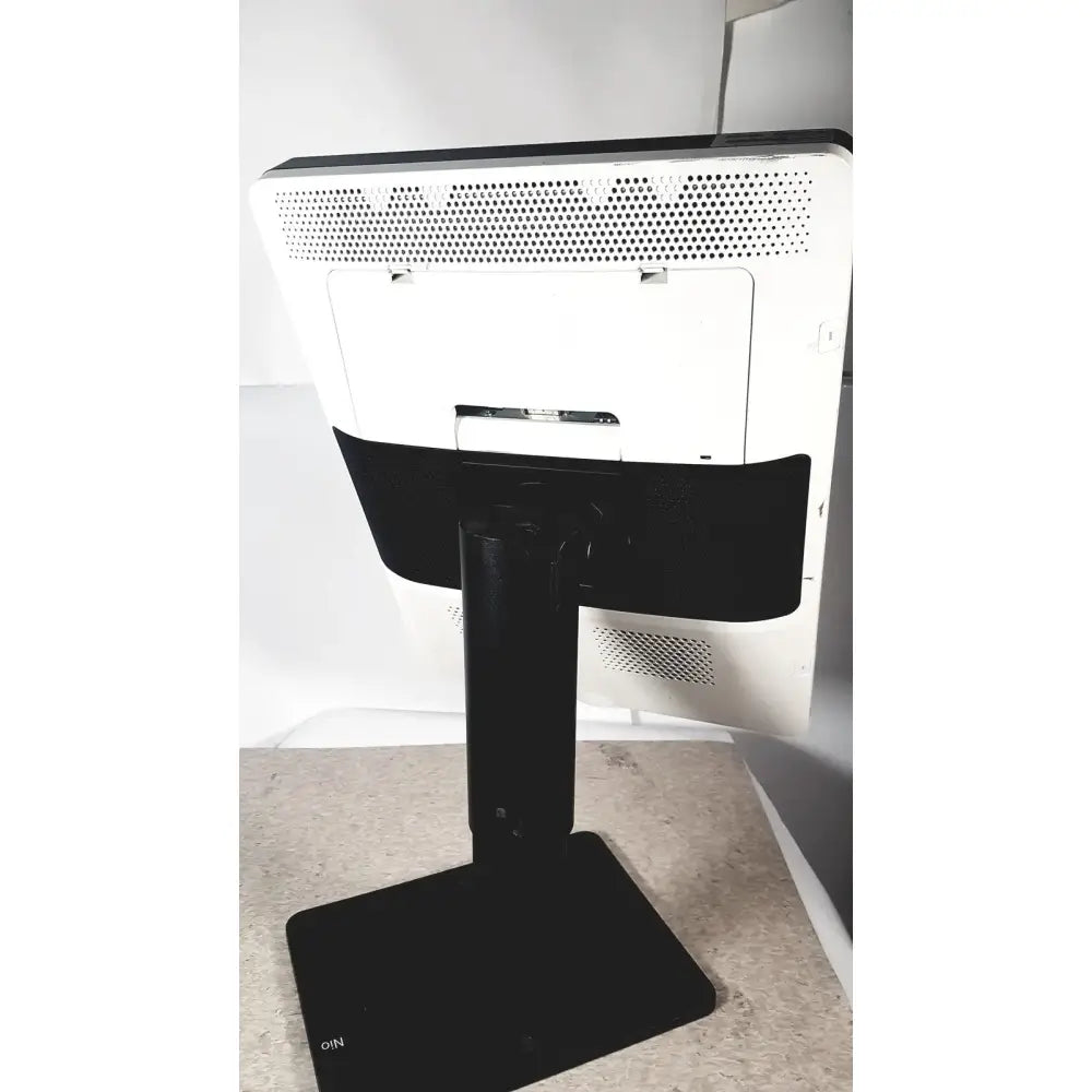 Barco Nio MDNC 3321 3MP 21" Color General Radiology Display (K9300323A) Radiology Display, as-is (for parts) product photo 3