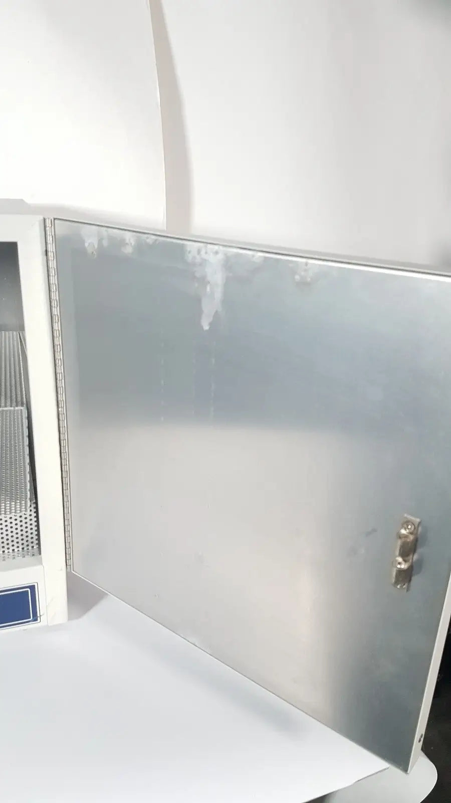 Barnstead/Lab-Line Model 120 Compact Benchtop Incubator Laboratory Incubator, as-is (for parts) product photo 3