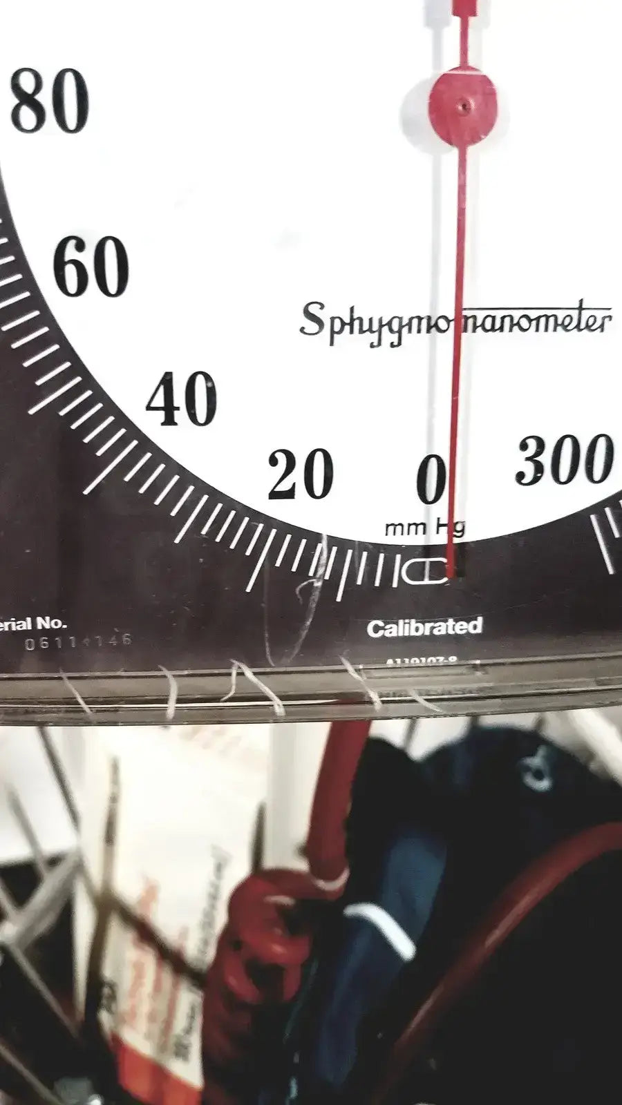 Baum Baumanometer Roll By Aneroid Sphygmomanometer Mobile Blood Pressure Unit Aneroid Sphygmomanometer, second-hand product photo 3