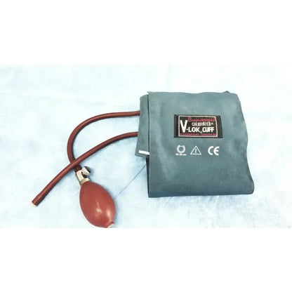 Baumanometer Calibrated V-Lok Blood Pressure Cuff Adult 25-35 CM Blood Pressure Cuff, second-hand product photo 1
