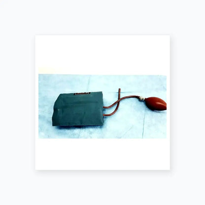Baumanometer Calibrated V-Lok Blood Pressure Cuff Adult 33-47 CM Blood Pressure Cuff, second-hand product photo 8