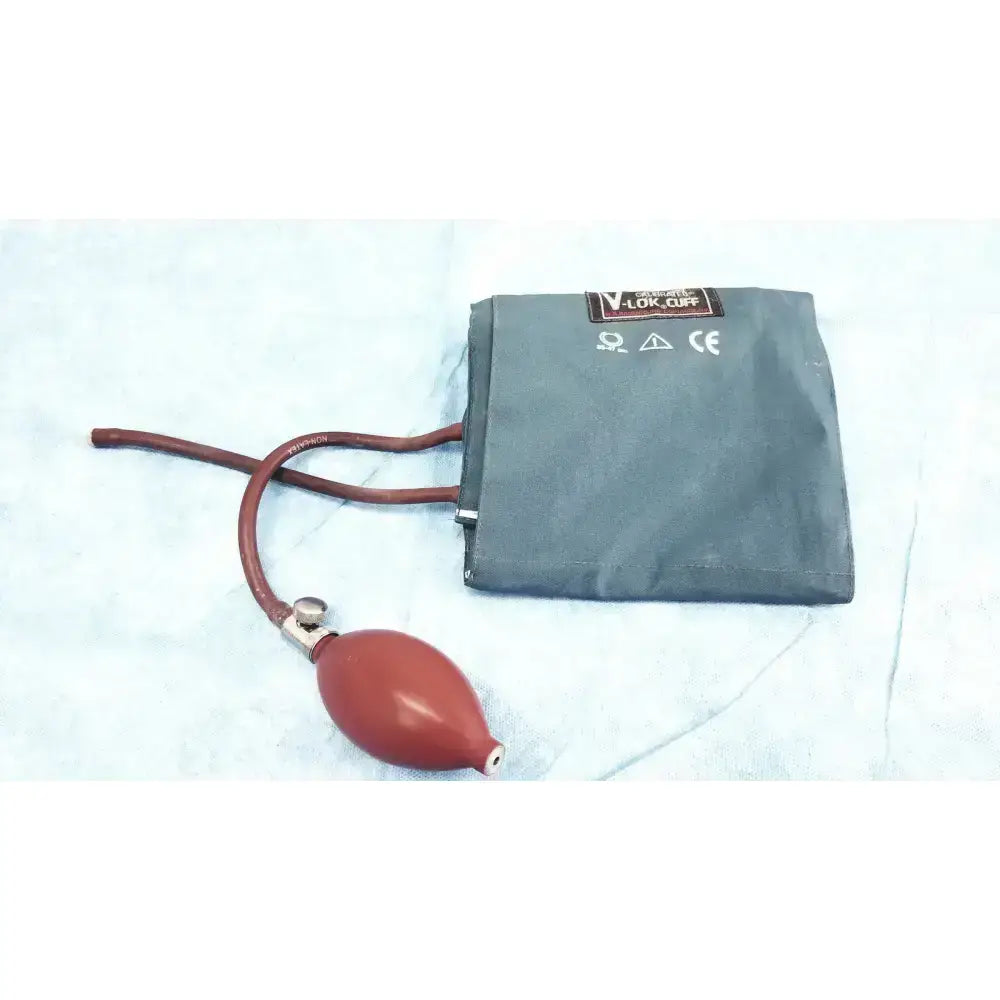 Baumanometer Calibrated V-Lok Blood Pressure Cuff Adult 33-47 CM Blood Pressure Cuff, second-hand product photo 1