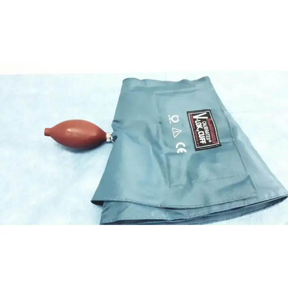 Baumanometer Calibrated V-Lok Blood Pressure Cuff Adult 44-66 CM Blood Pressure Cuff, second-hand product photo 7