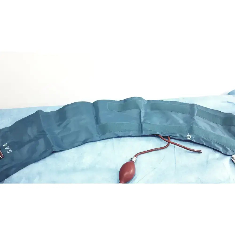 Baumanometer Calibrated V-Lok Blood Pressure Cuff Adult 44-66 CM Blood Pressure Cuff, second-hand product photo 6