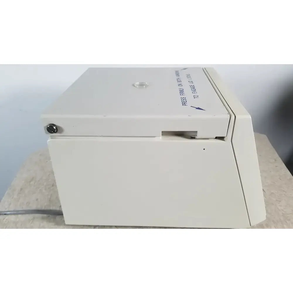 Baxter Heraeus Haemofuge Model 75003522 Laboratory Centrifuge, as-is (for parts) product photo 8