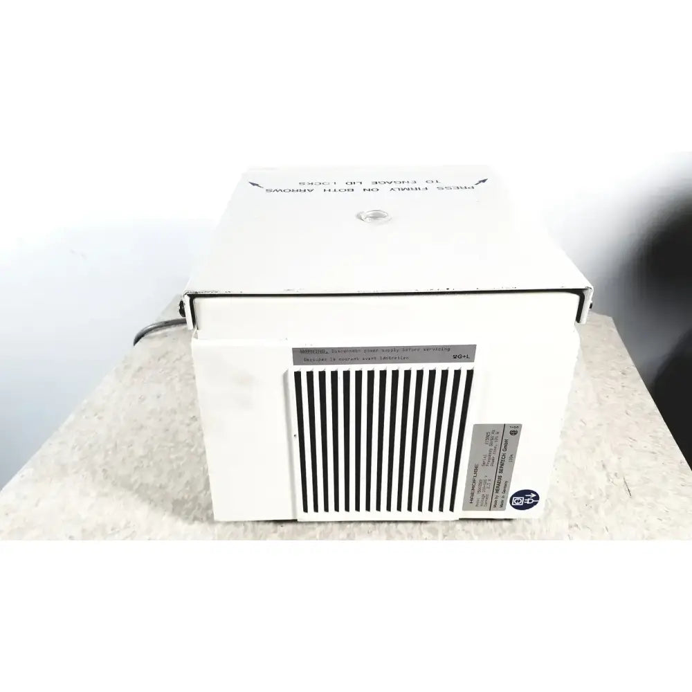 Baxter Heraeus Haemofuge Model 75003522 Laboratory Centrifuge, as-is (for parts) product photo 4