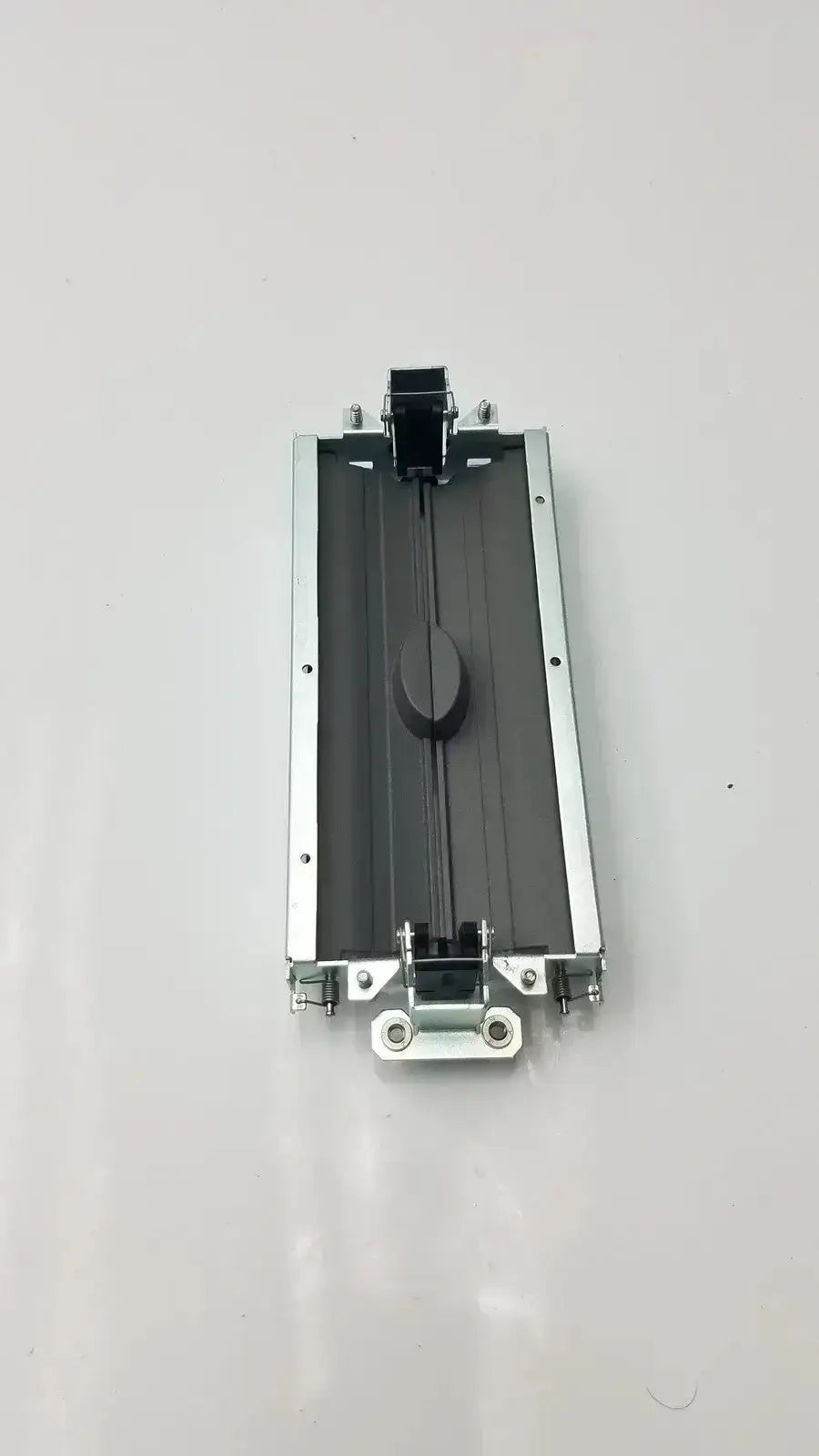 Siemens Bazel & Assy Secondary Barrier by Siemens Model 18137787 Medical Equipment Part, second-hand product photo 4