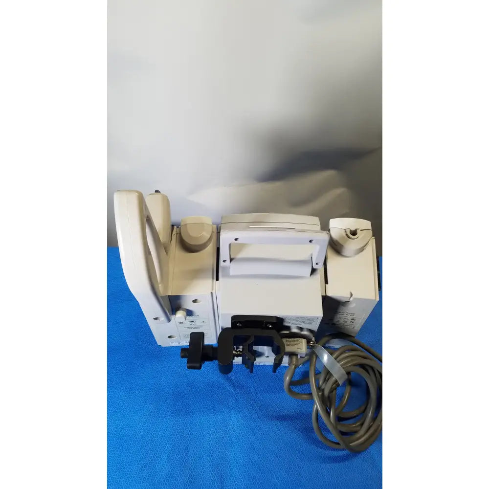 BD Alaris 8015 PC Pump With 2x 8100 Modules Modular Infusion Pump System, second-hand product photo 14