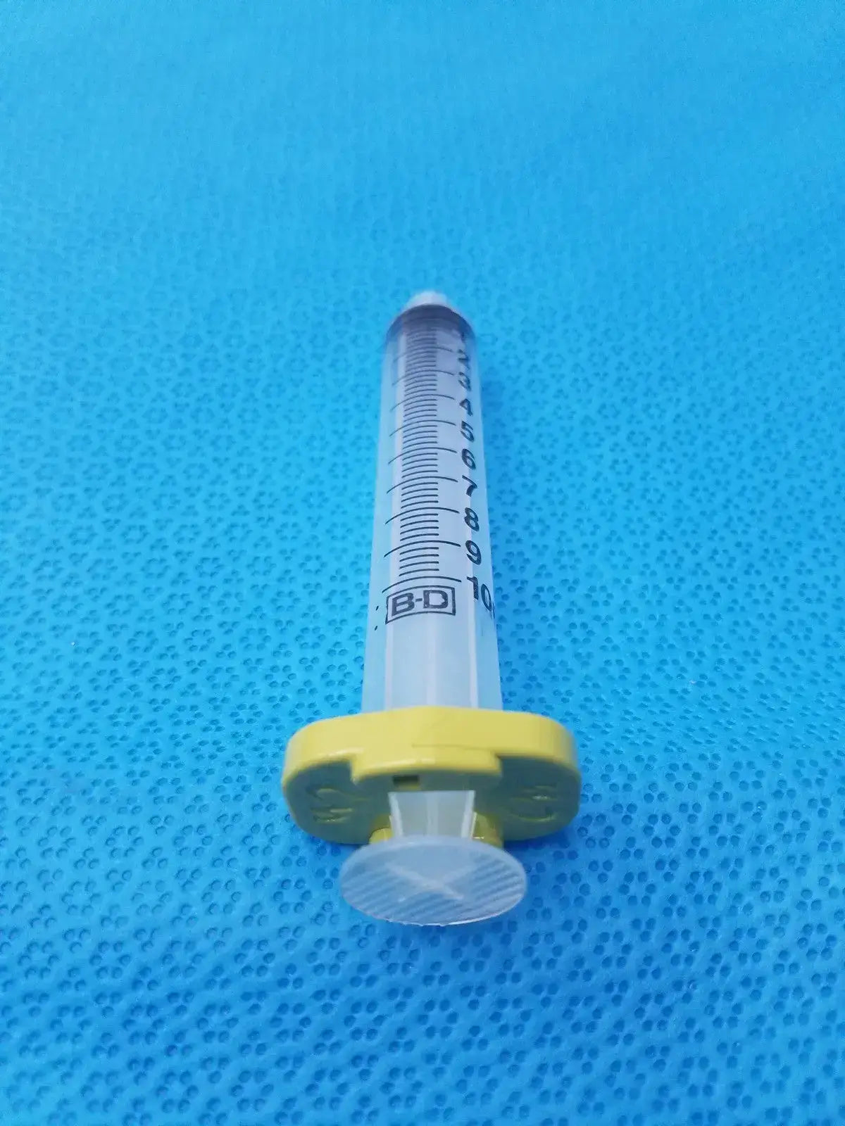 BD Syringe 10ml with Yellow Clip Syringe, second-hand product photo 8
