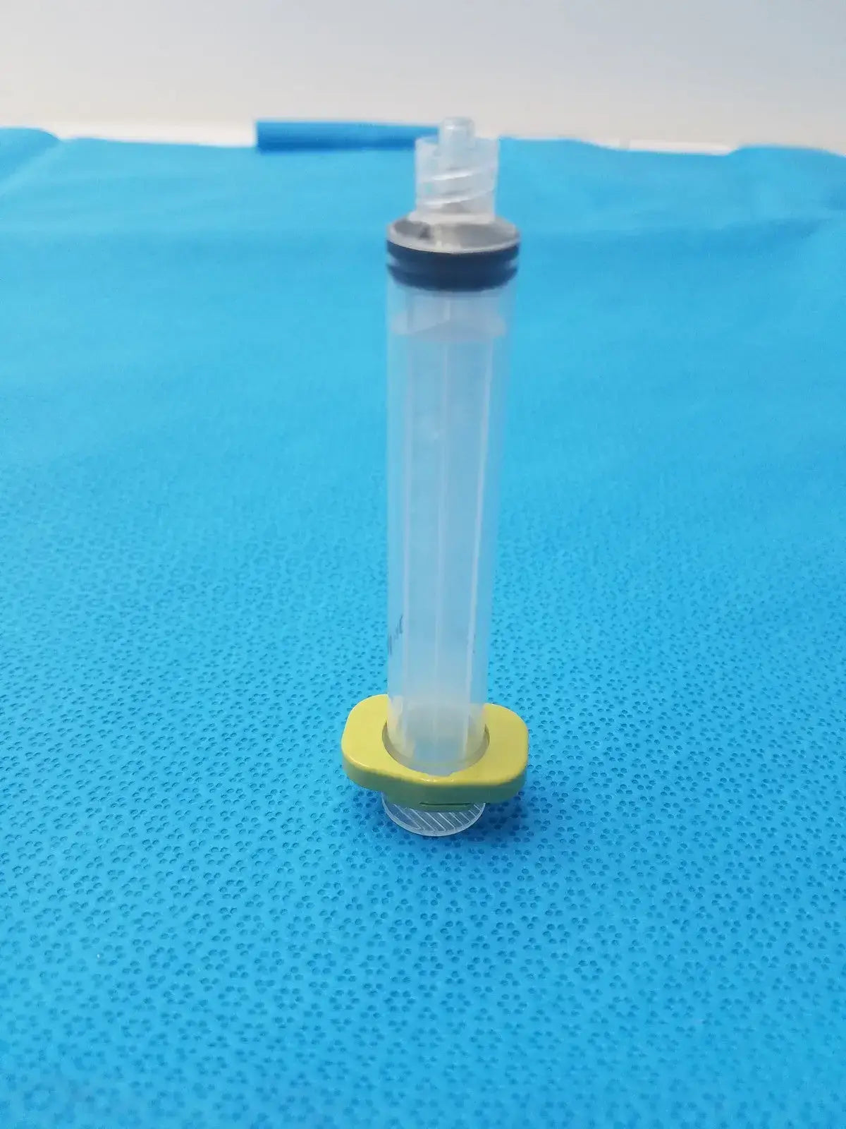 BD Syringe 10ml with Yellow Clip Syringe, second-hand product photo 5