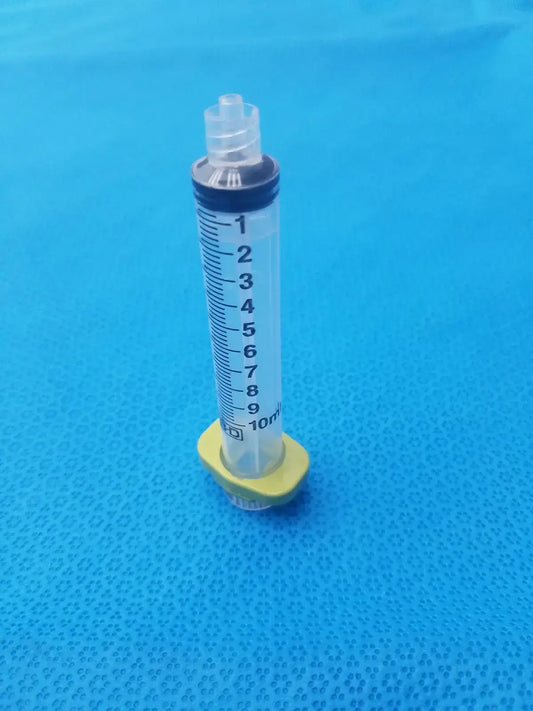BD Syringe 10ml with Yellow Clip Syringe, second-hand product photo 1