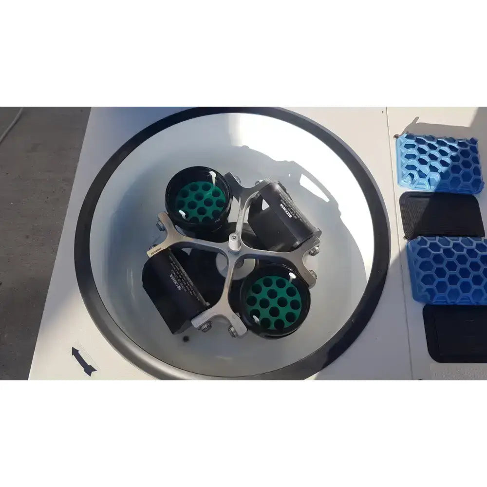 Beckman Coulter Allegra 6R Refrigerated Benchtop Centrifuge Centrifuge, second-hand product photo 2