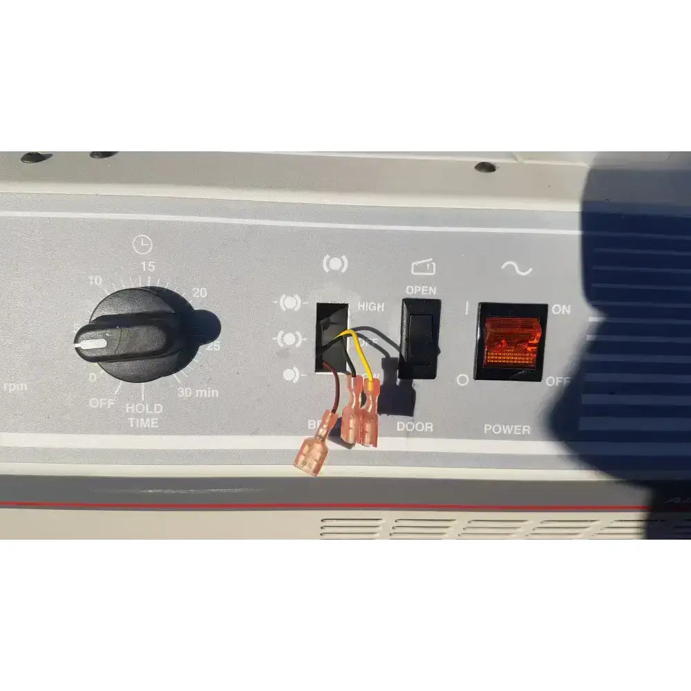Beckman Coulter Allegra 6R Refrigerated Benchtop Centrifuge Centrifuge, second-hand product photo 7