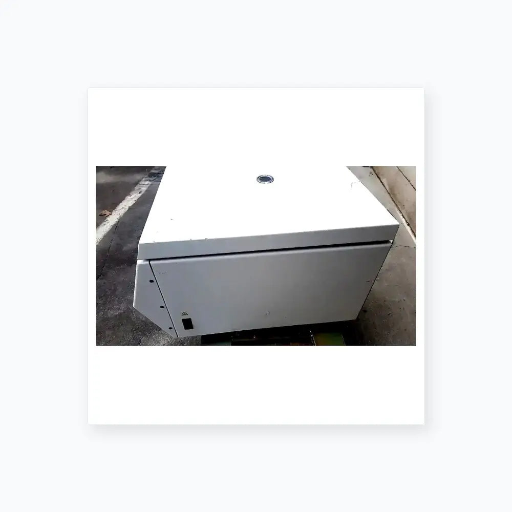 Beckman Coulter Spinchron DLX Benchtop Centrifuge Centrifuge, as-is (for parts) product photo 4