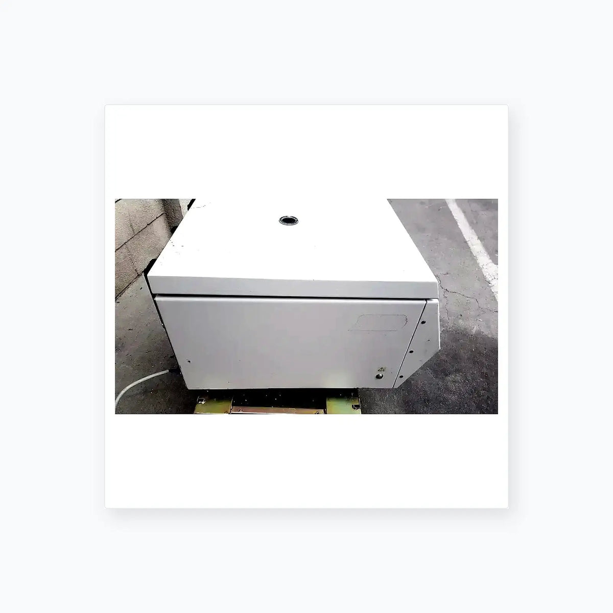 Beckman Coulter Spinchron DLX Benchtop Centrifuge Centrifuge, as-is (for parts) product photo 8