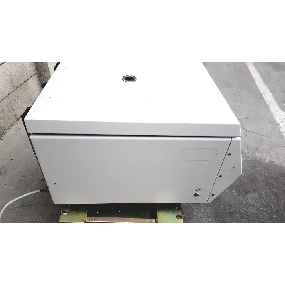 Beckman Coulter Spinchron DLX Benchtop Centrifuge Centrifuge, as-is (for parts) product photo 8