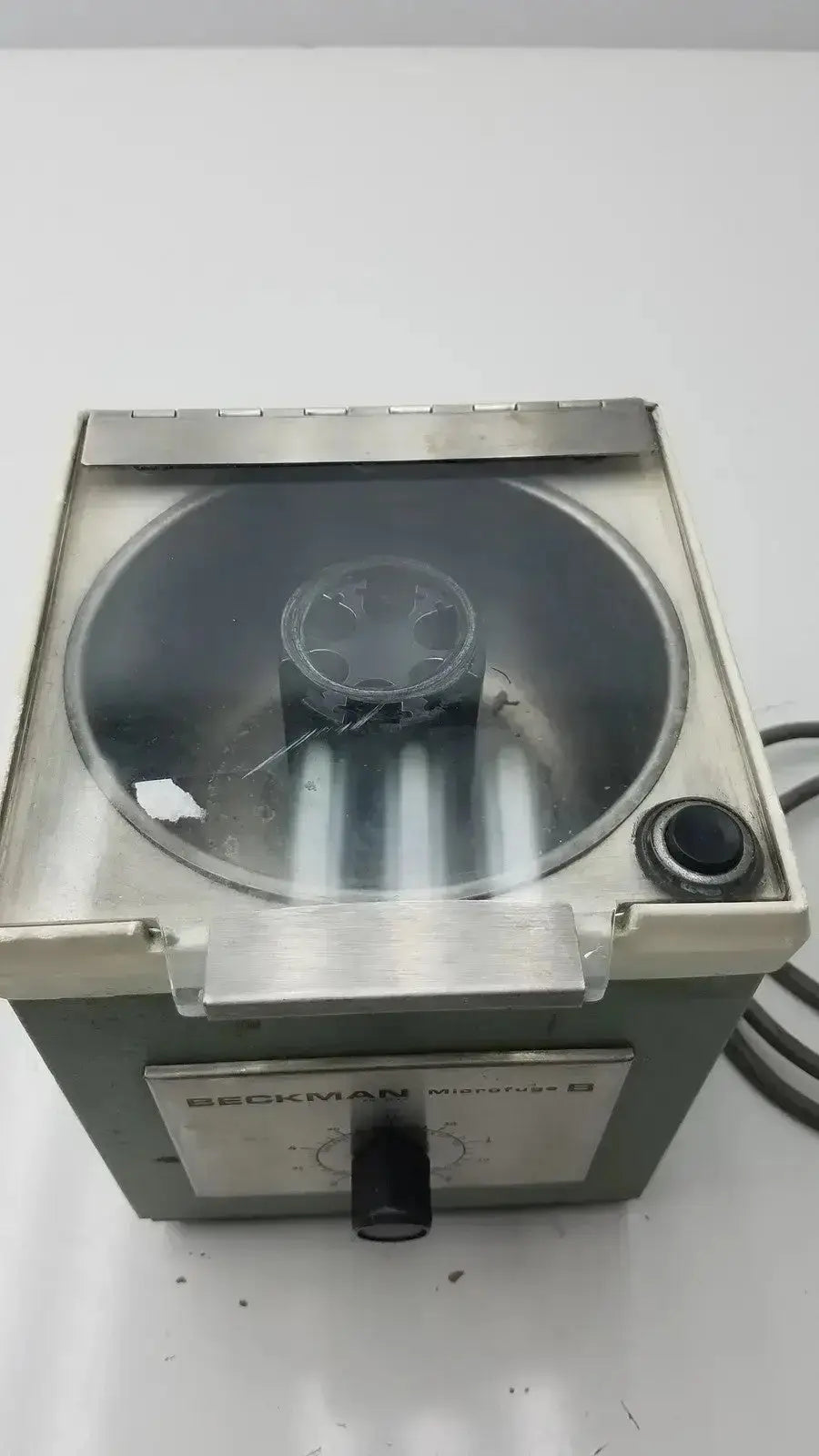 Beckman Coulter Beckman Microfuge B Cat No. 338720 Microcentrifuge, second-hand product photo 3