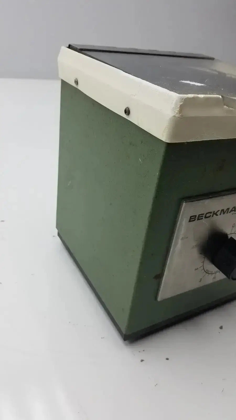 Beckman Coulter Beckman Microfuge B Cat No. 338720 Microcentrifuge, second-hand product photo 4