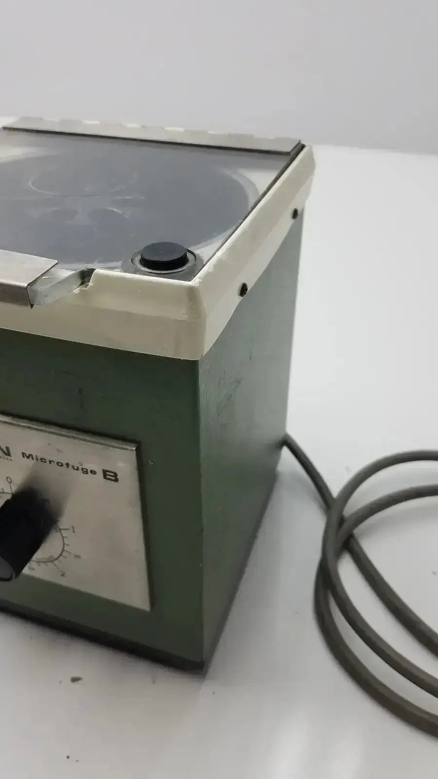 Beckman Coulter Beckman Microfuge B Cat No. 338720 Microcentrifuge, second-hand product photo 5