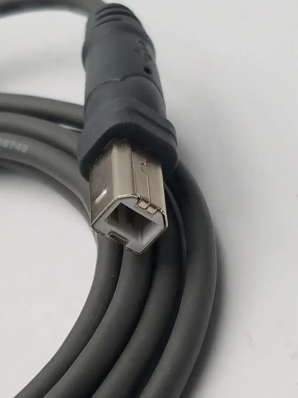 Belkin Pro Series USB Cable For Optimum Data Transfer A/B 10 ft. E129760 USB Cable, second-hand product photo 5