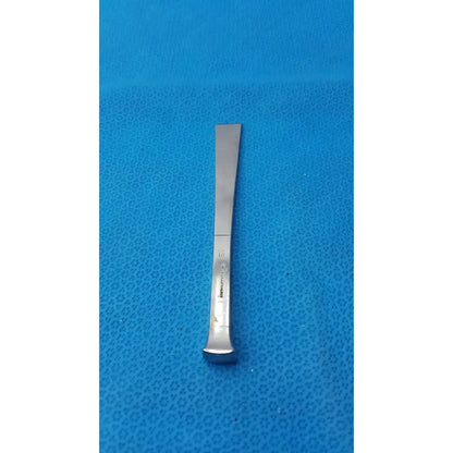 Reuse Medical Benn Stainless Surgical Instrument 18M Surgical & Orthopedic Instruments, second-hand product photo 1