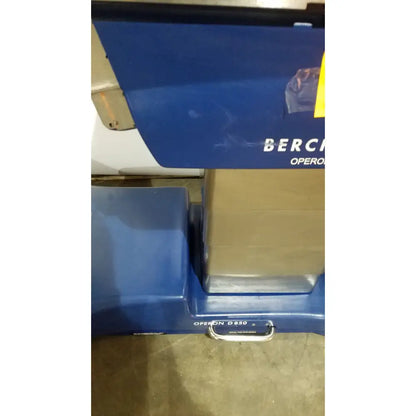 Blue plastic operator’s platform with silver handle and berchtold d850 operon branding for d850 operon surgical table