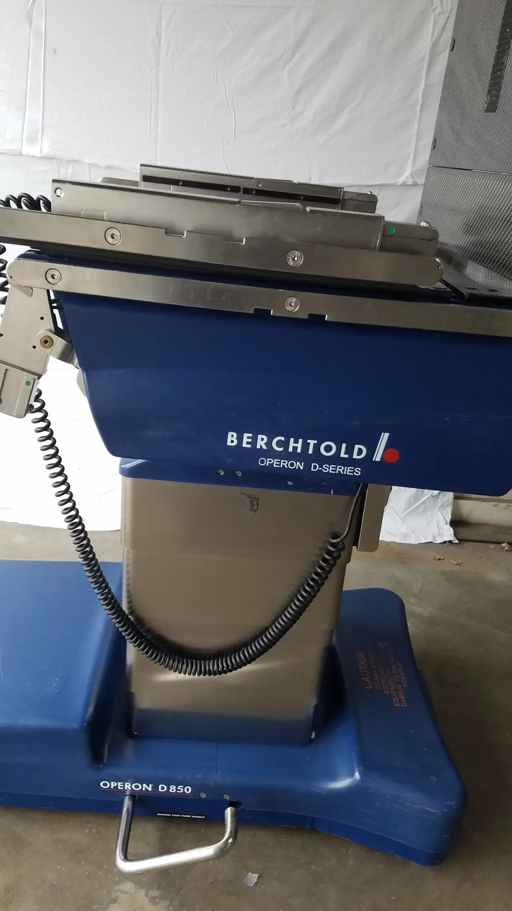 Reuse Medical Equipment Berchtold Operon D850 Surgical Table Base OEM Medical Equipment General Surgery Surgical Tables, second-hand product photo 18