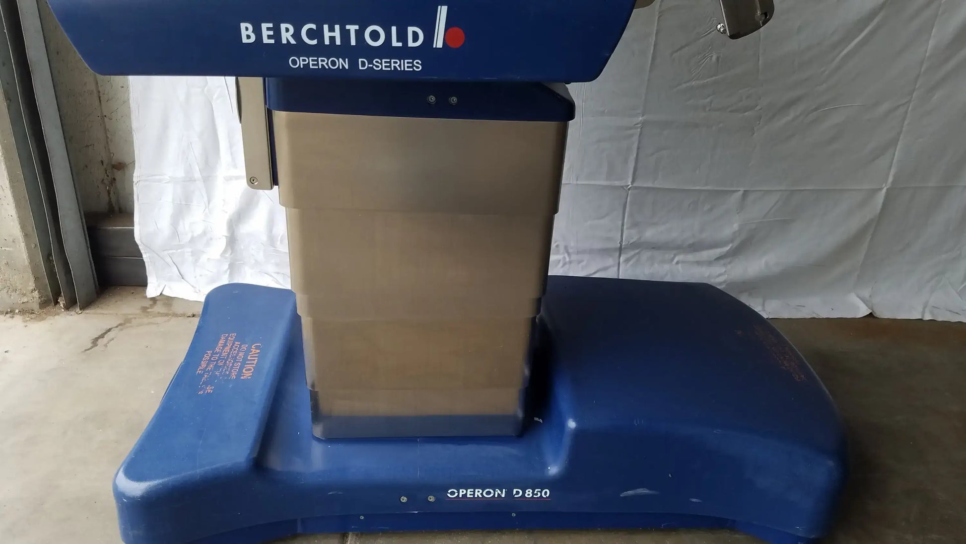 Reuse Medical Equipment Berchtold Operon D850 Surgical Table Base OEM Medical Equipment General Surgery Surgical Tables, second-hand product photo 5