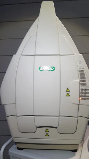 نظام التصوير الجزيئي للجل Universal Hood II من Bio-Rad