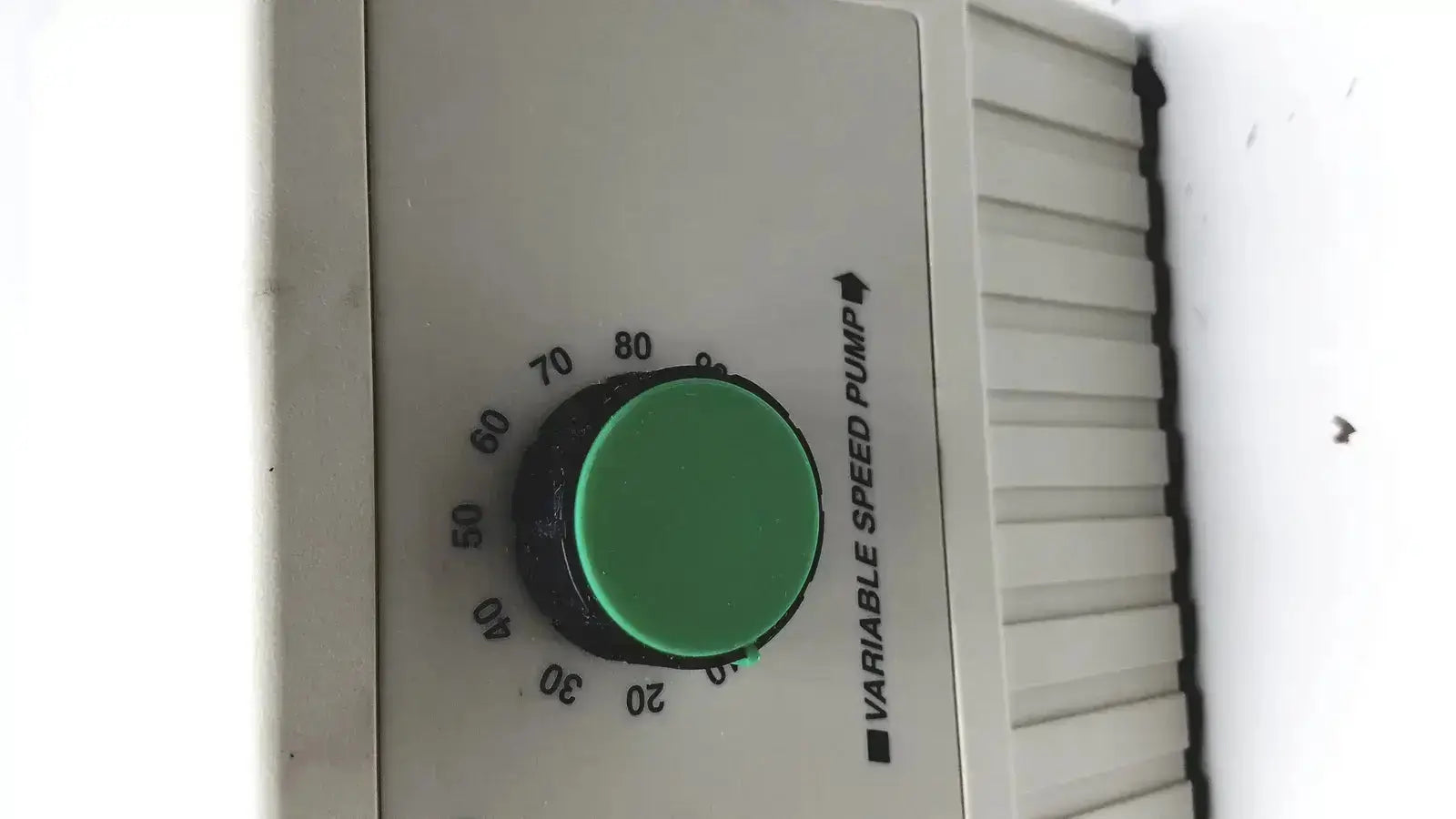 Bio-Rad Variable Speed Pump 260-BR Laboratory Pump, second-hand product photo 3