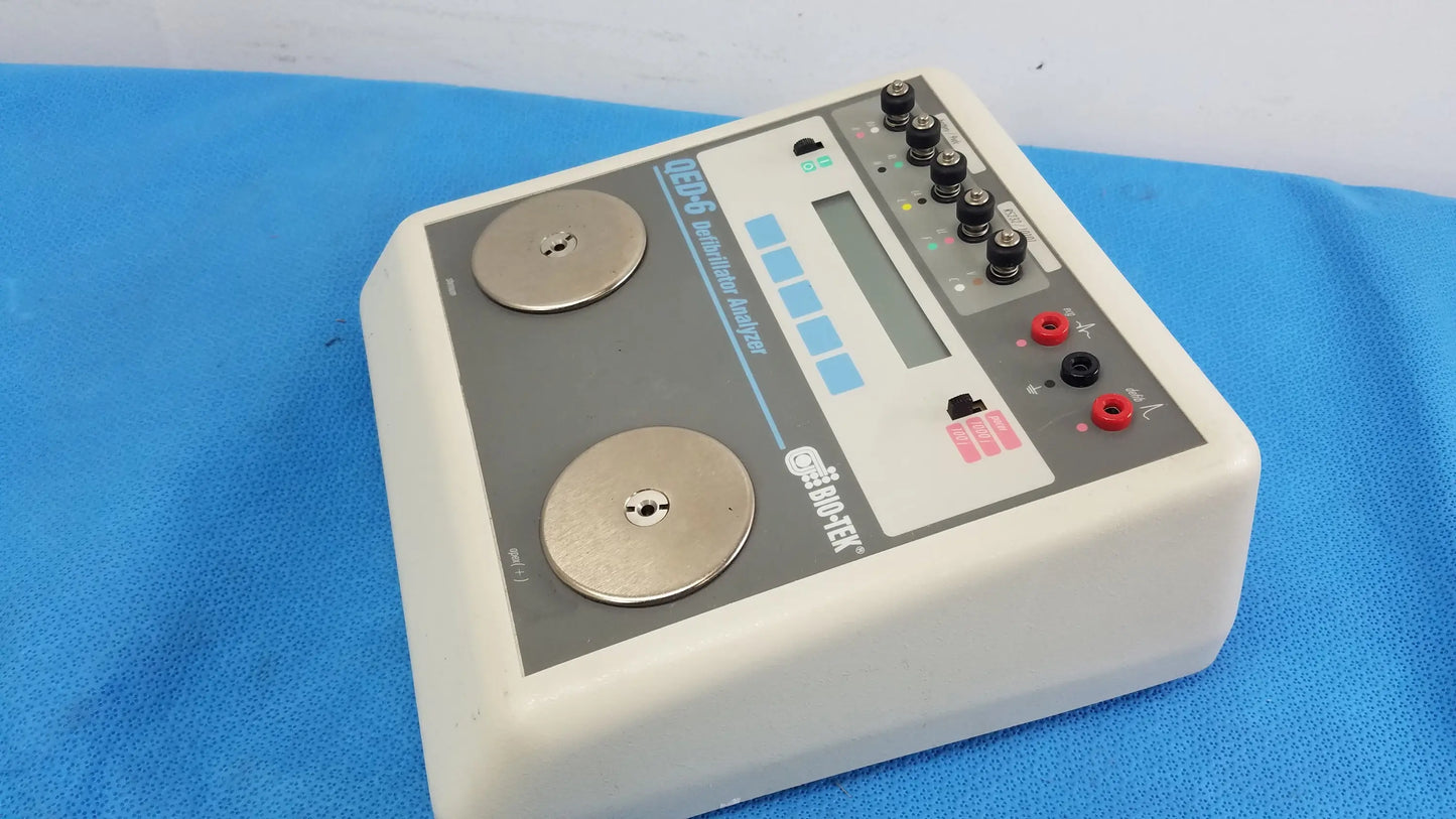 Bio-Tek QED-6 Defibrillator Analyzer Defibrillator Analyzer, second-hand product photo 3
