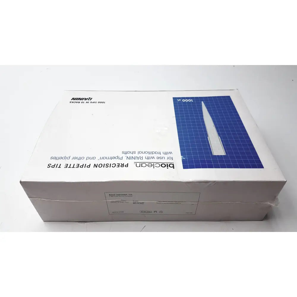 White cardboard box of bioclean precision pipette tips 1000ul with blue grid and white pipette graphic for lab use