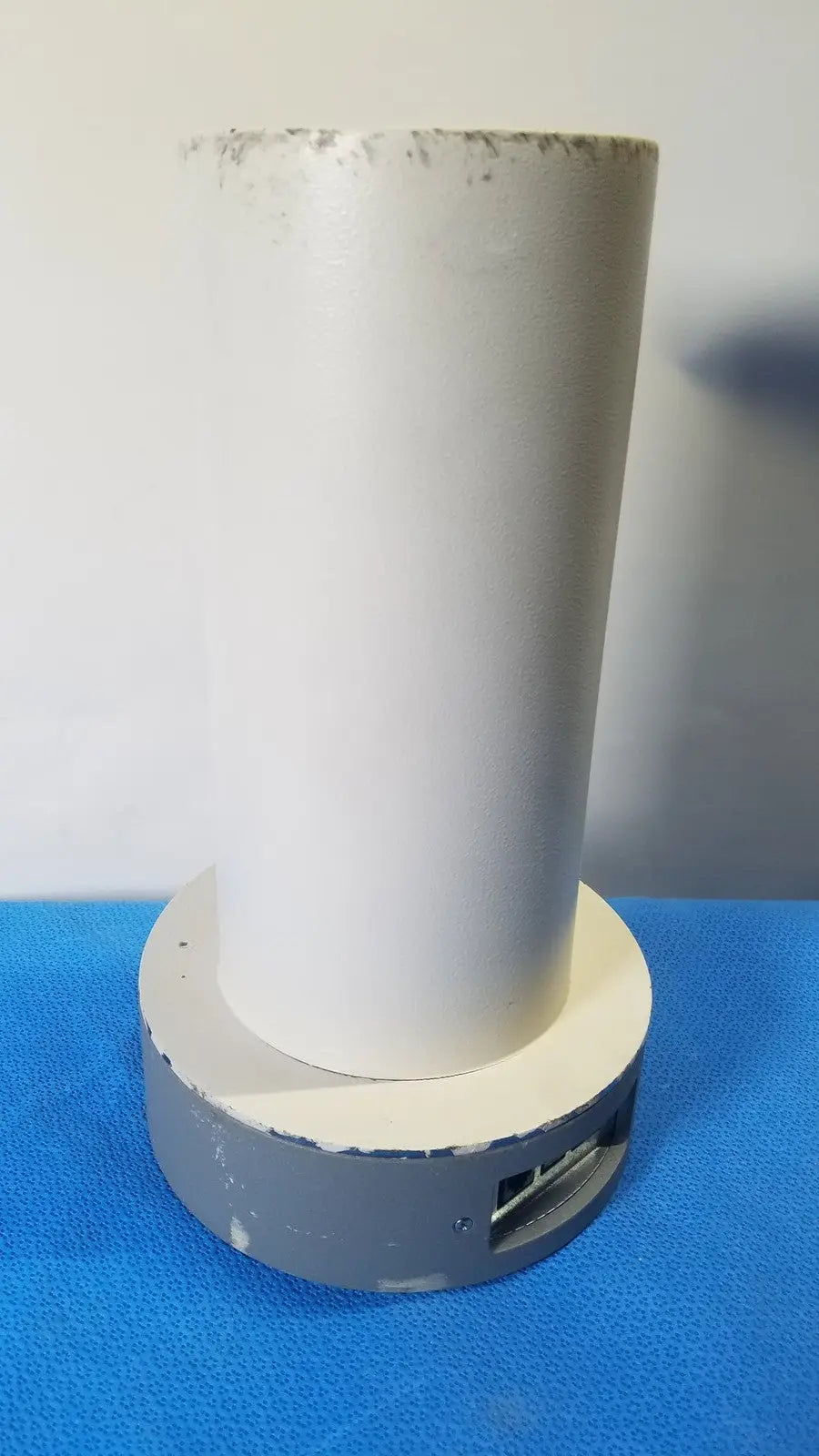 Biodex well counter 187-602 white cylindrical device with gray base and integrated usb port for reuse medical settings