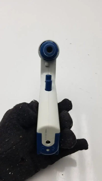 BioHit Midi Plus Pipette Controller Pipette Controller, second-hand product photo 6