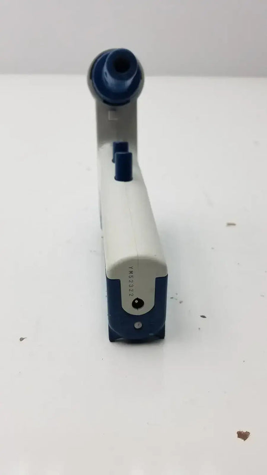 BioHit Midi Plus Pipette Controller Pipette Controller, second-hand product photo 2