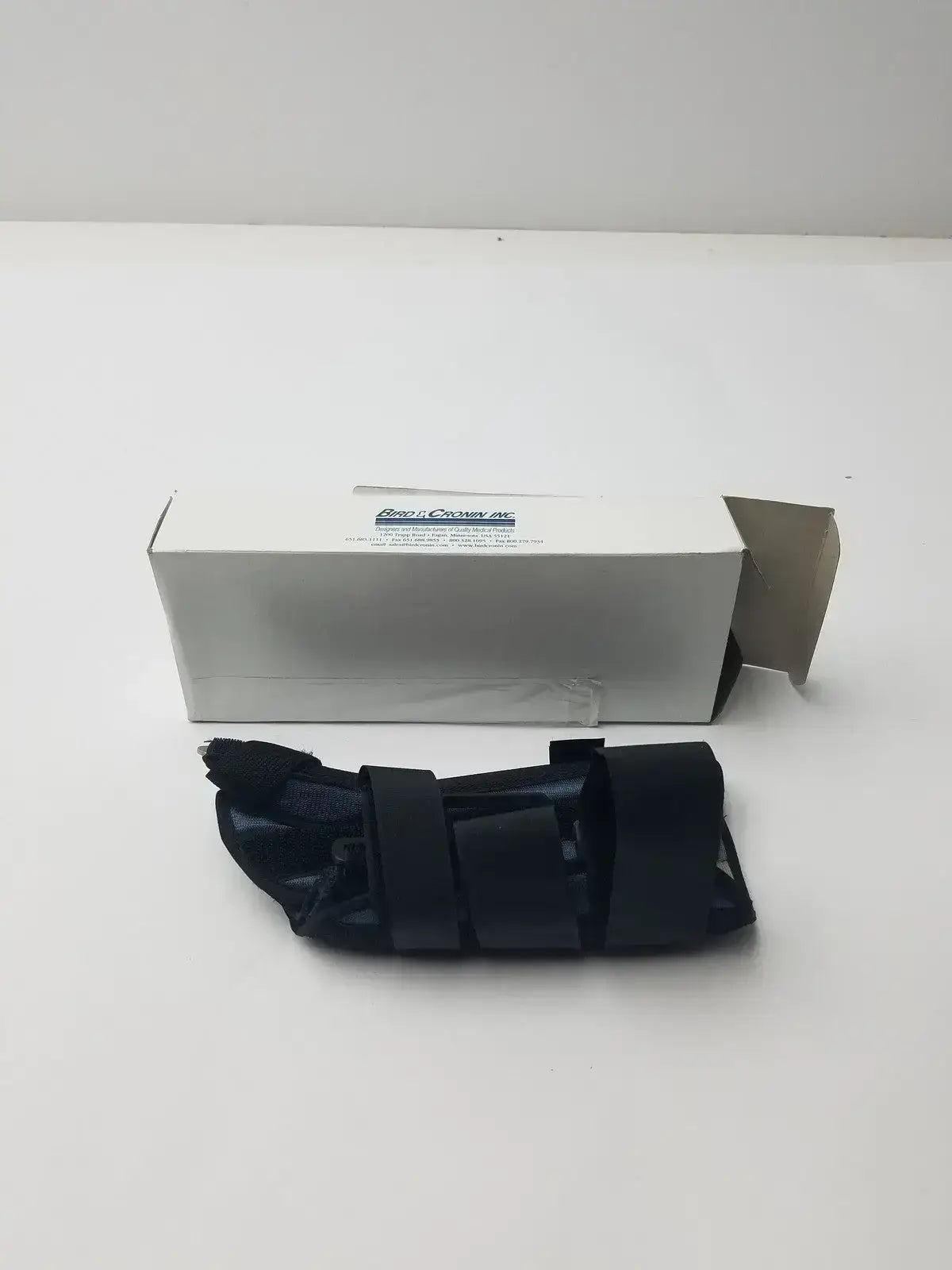 Bird & Cronin Wrist Brace Splint Left Hand Medium M Carpal Support MPLS-St Paul Wrist Brace Splint, second-hand product photo 1