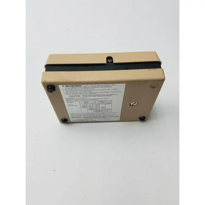 BK Precision Autoranging Capacitance Meter 830 Capacitance Meter, second-hand product photo 11